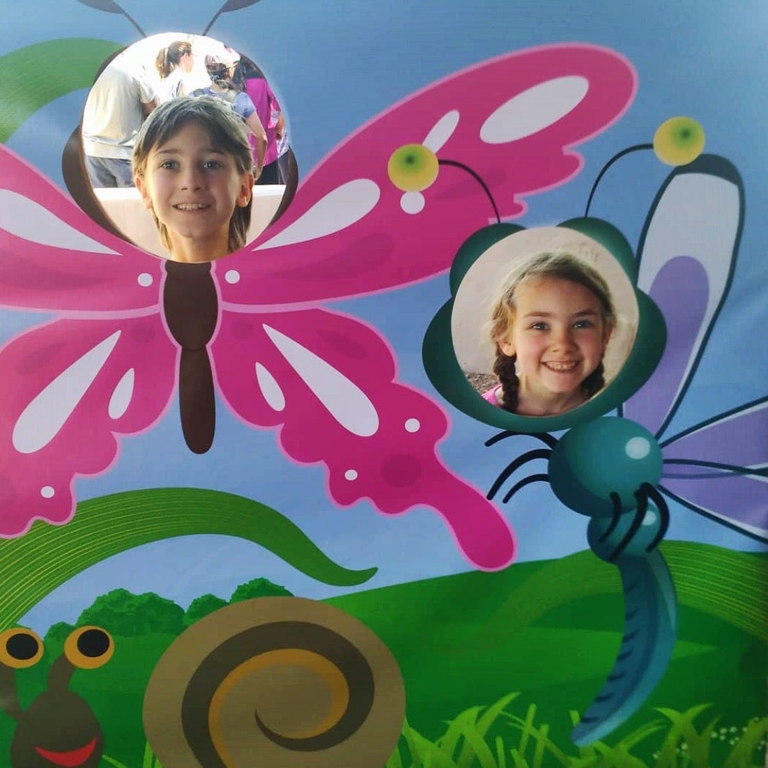 dragonfly and butterfuly bash photo booth
