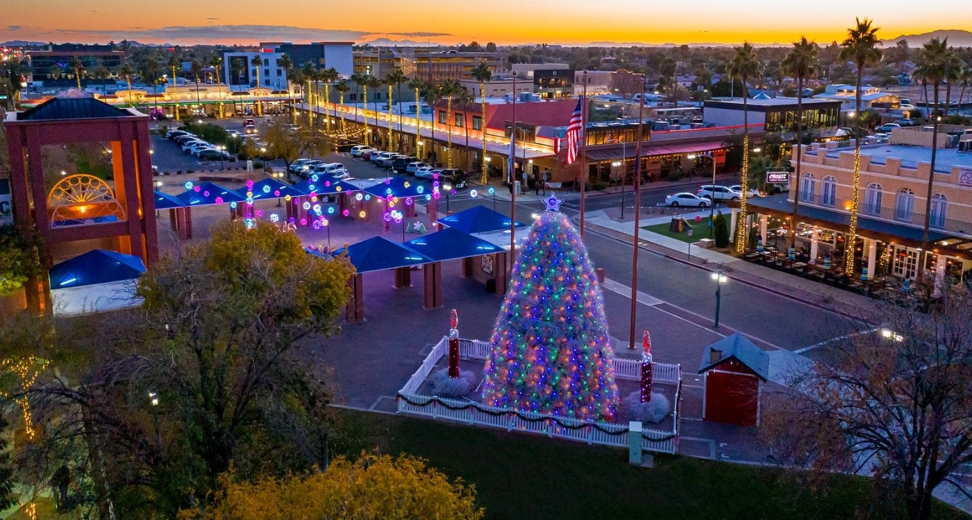 Holiday Tumbleweed Tree