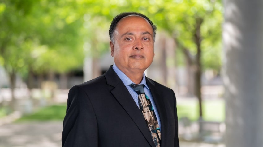 Sandip Dholakia Sandip Dholakia