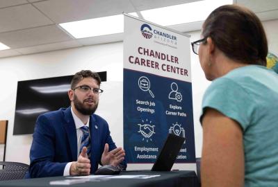 Two-people-at-Chandler-Career-Center