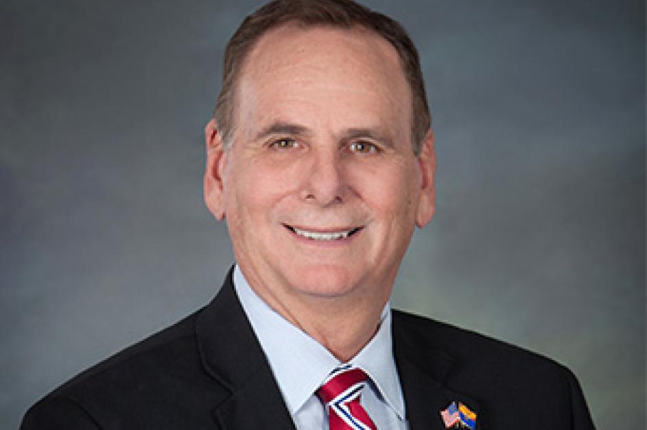 Mayor Kevin Hartke