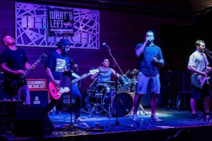Cover band: What's Left