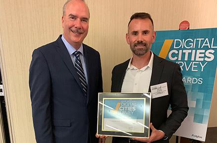 Ryan Peters accepting Chandler's Digital Cities Award