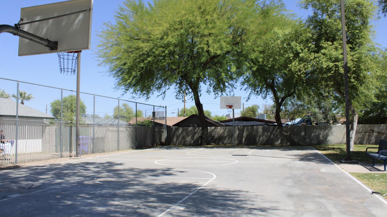 Basketball court at Pueblo Alto Park