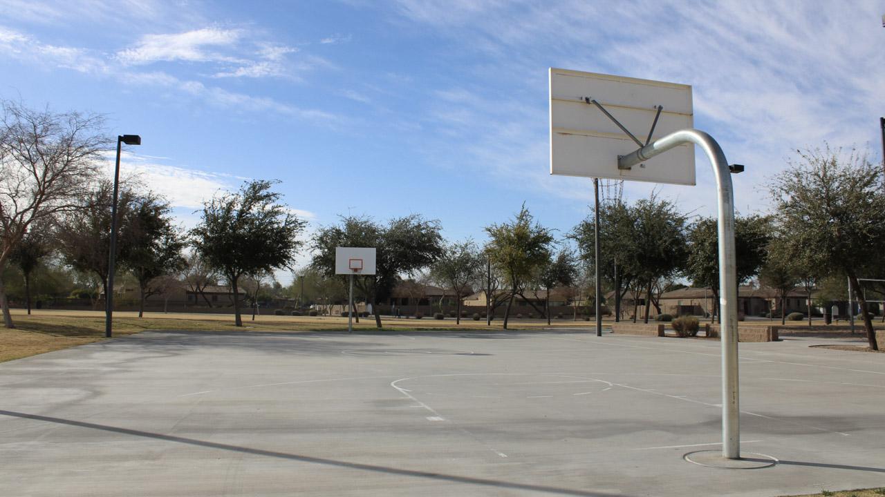 Basketball court at Roadrunner Park